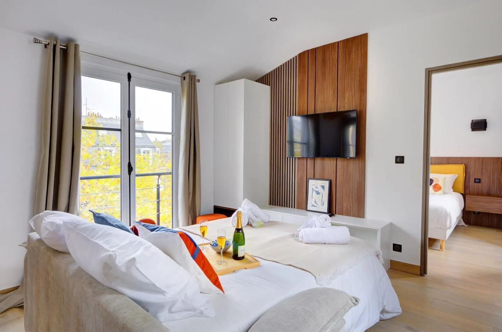 Bluestay 296 - Superbe A 17 Paris